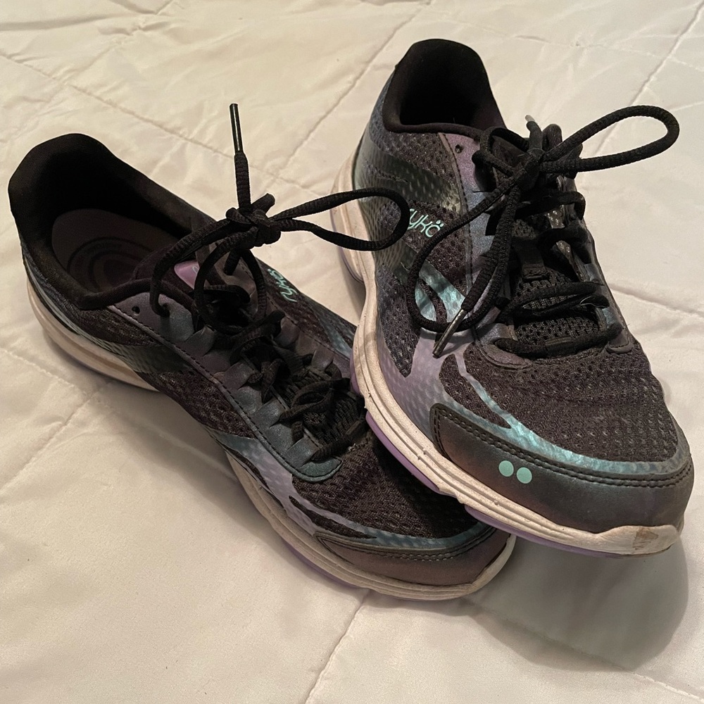 Womens sneakers - Picture 3 of 3